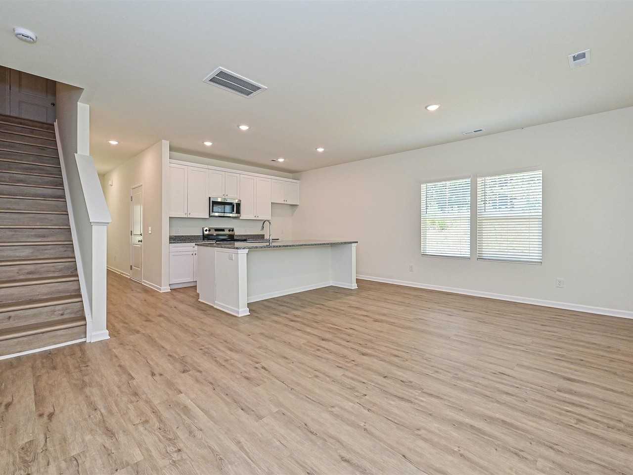 1725 East Cloaninger Avenueunit B #1 - Photo 7 of 23