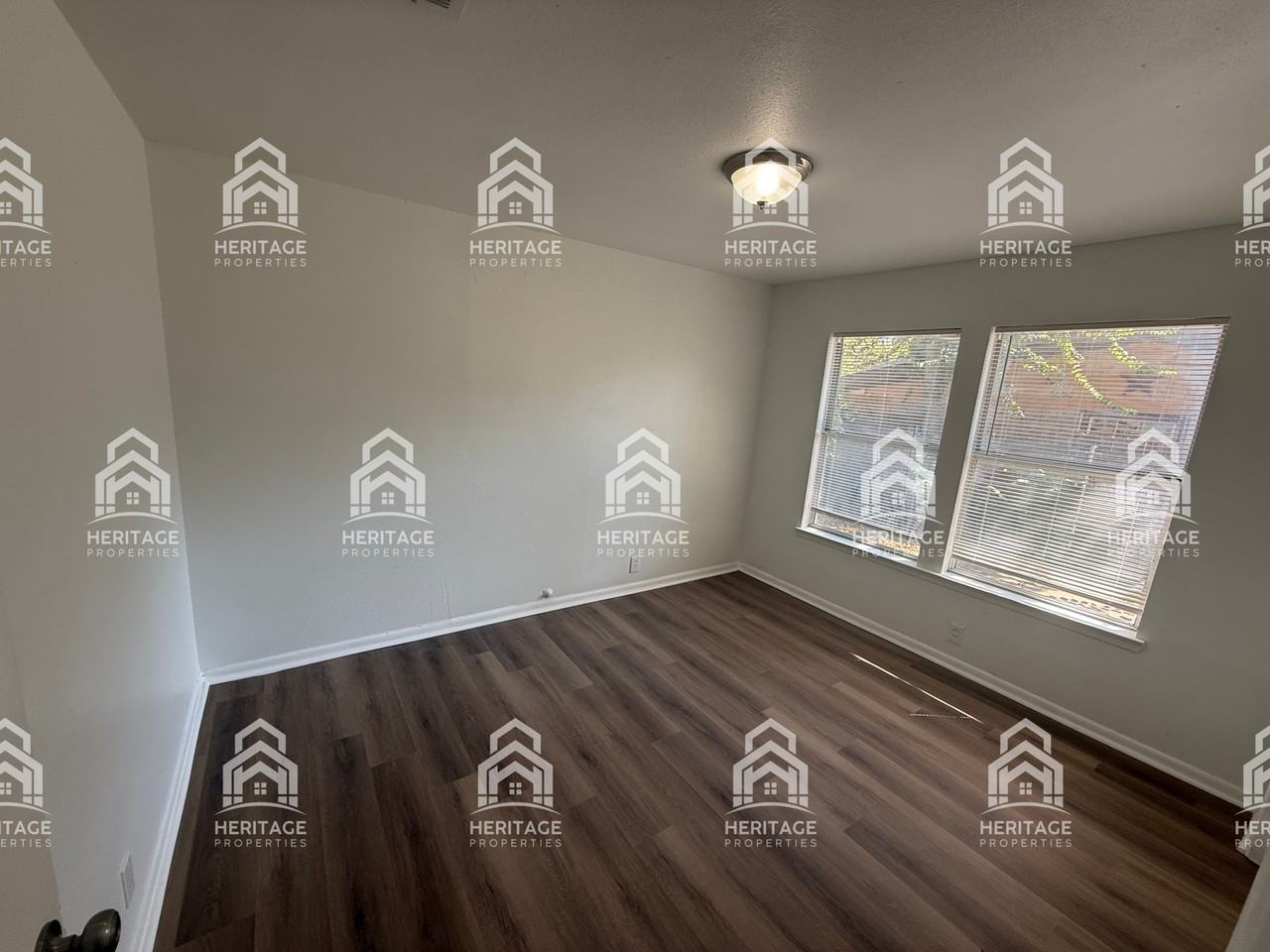 1108 E Inwood Dr #1 - Photo 7 of 14