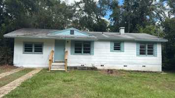 featured image of 1638 Sharkey St
