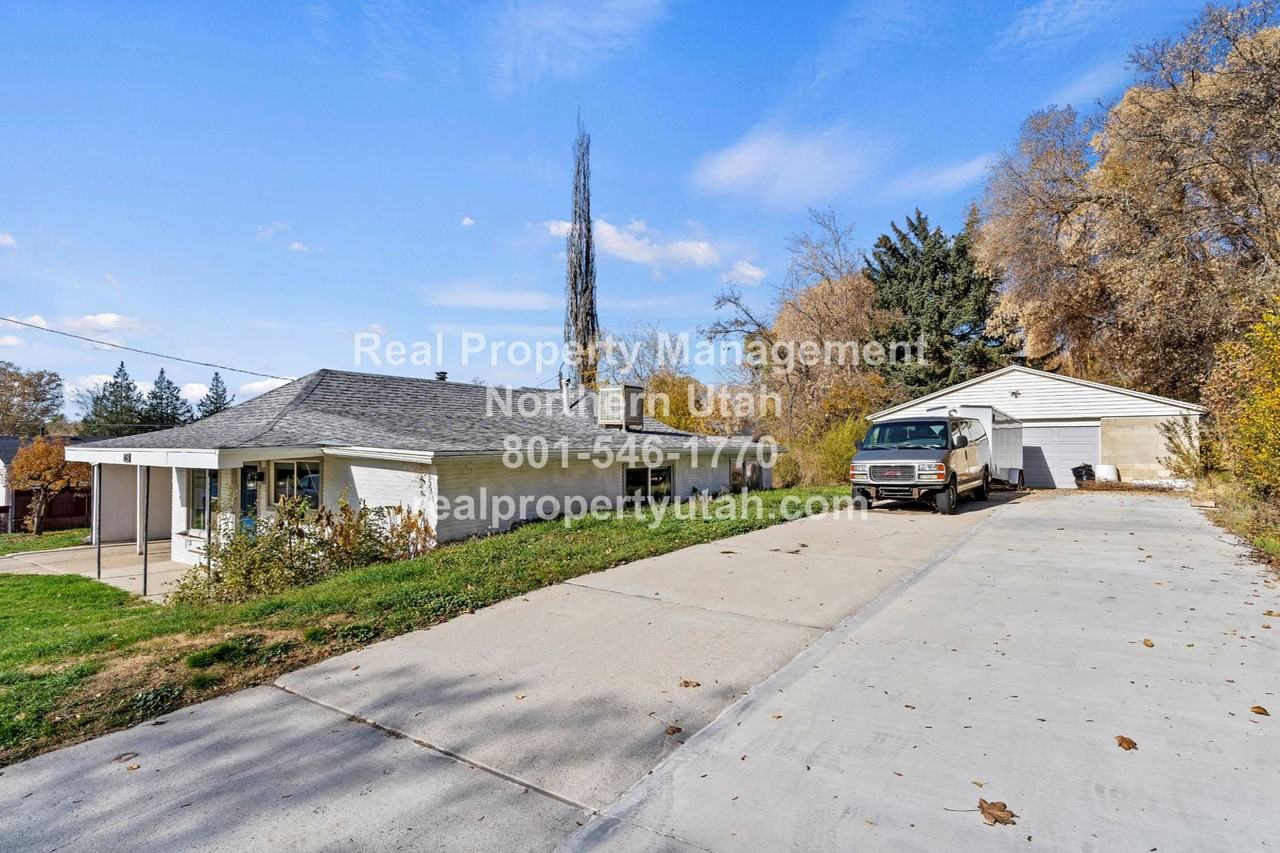 662 4th St - Photo 5 of 28