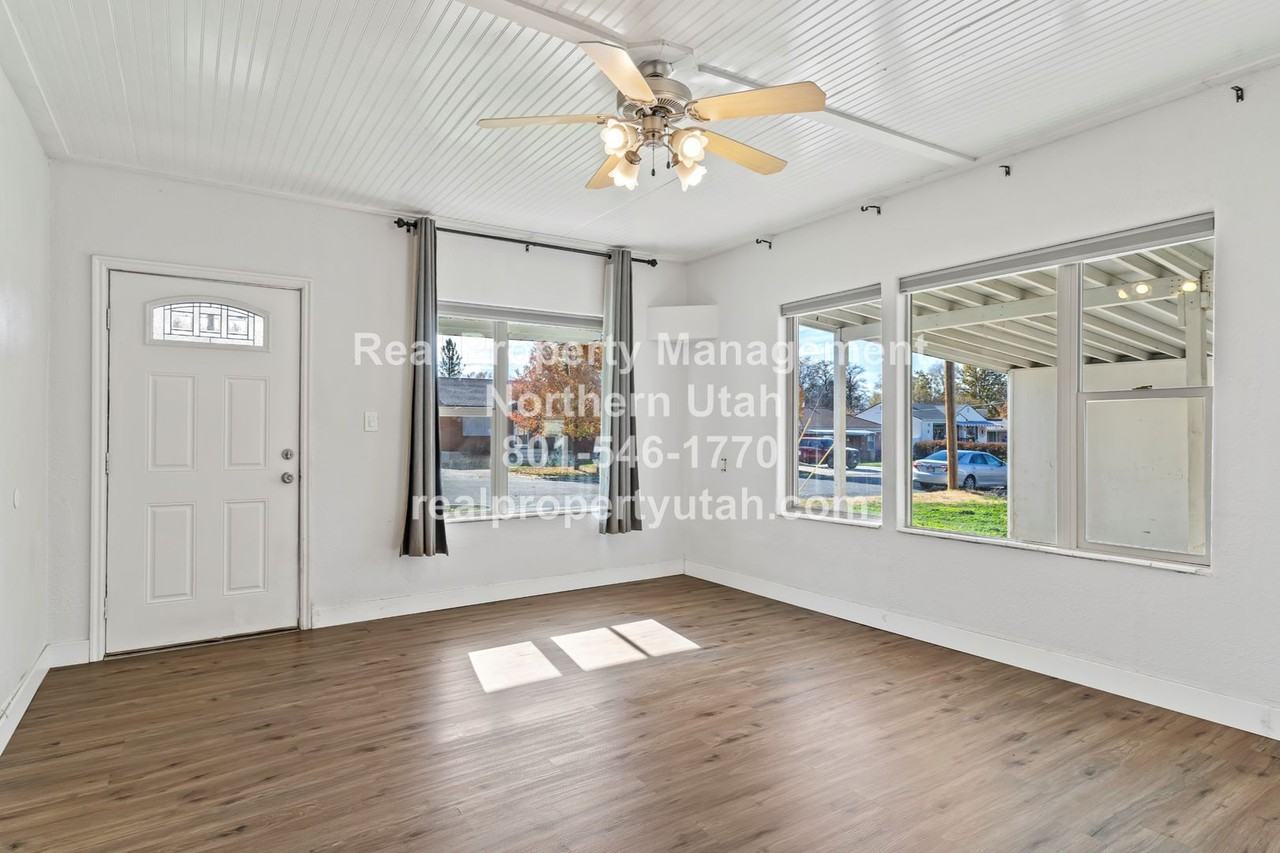 662 4th St - Photo 6 of 28