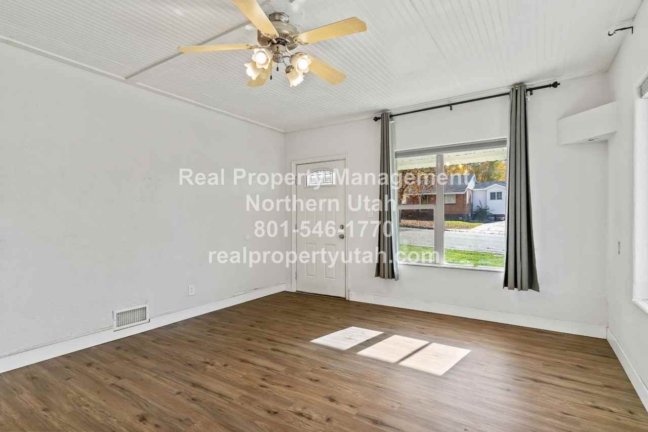 662 4th St - Photo 7 of 28