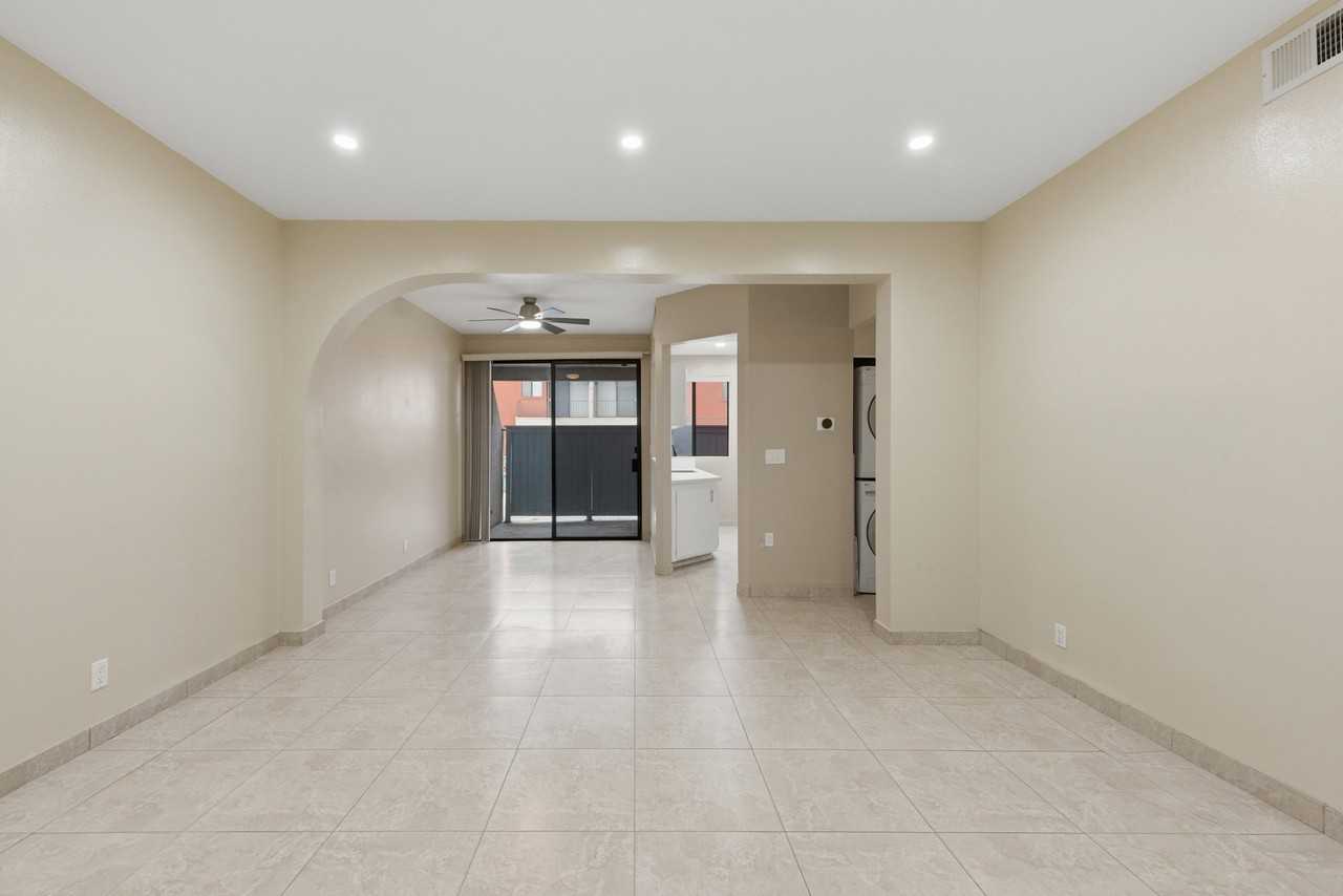 7211 Cozycroft Ave #1 - Photo 7 of 39