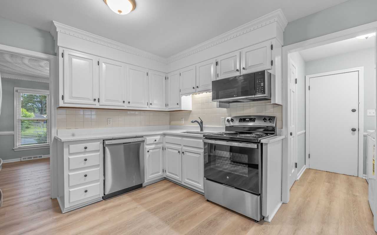 631 Luray Ter #1 - Photo 6 of 17