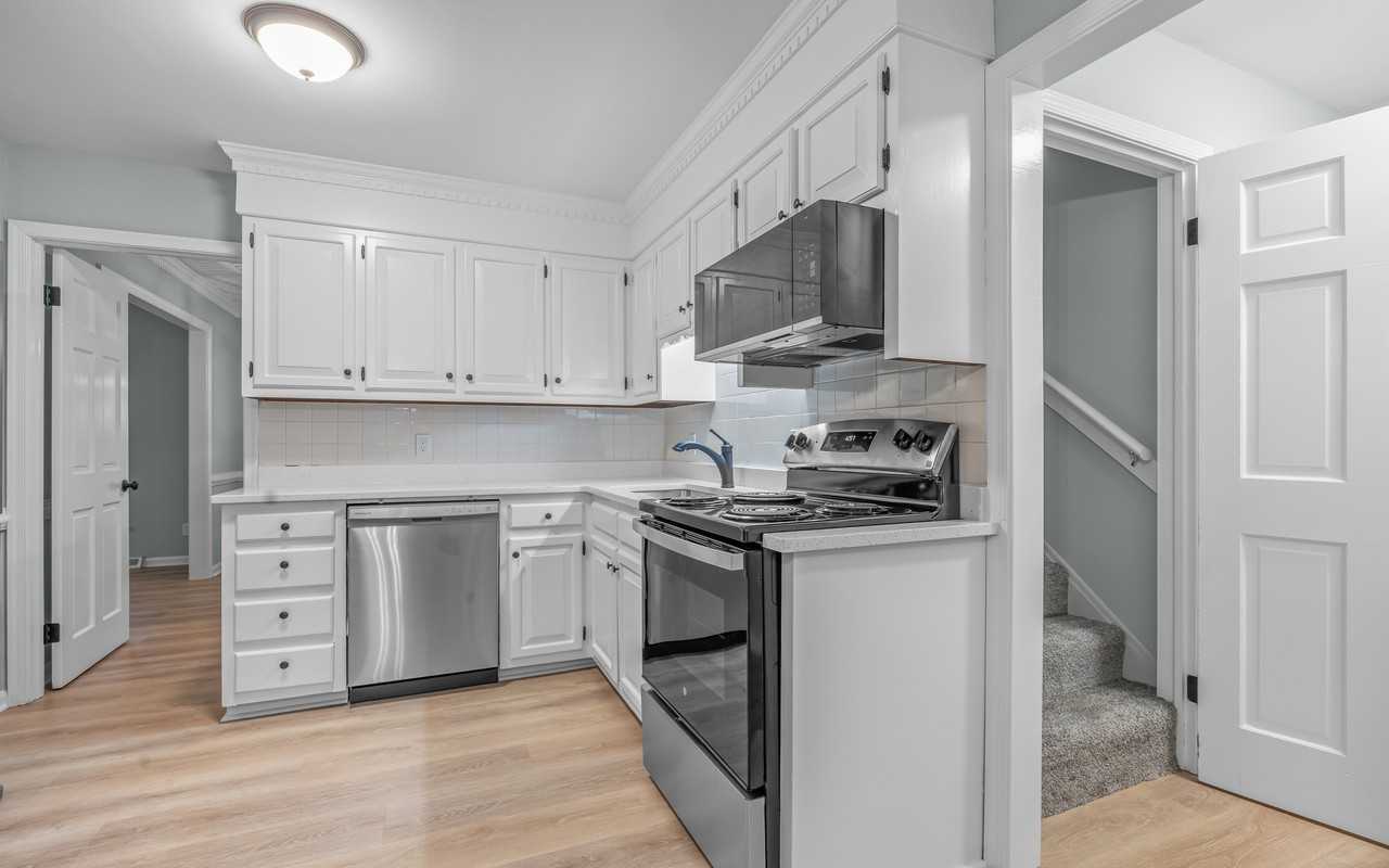631 Luray Ter #1 - Photo 7 of 17