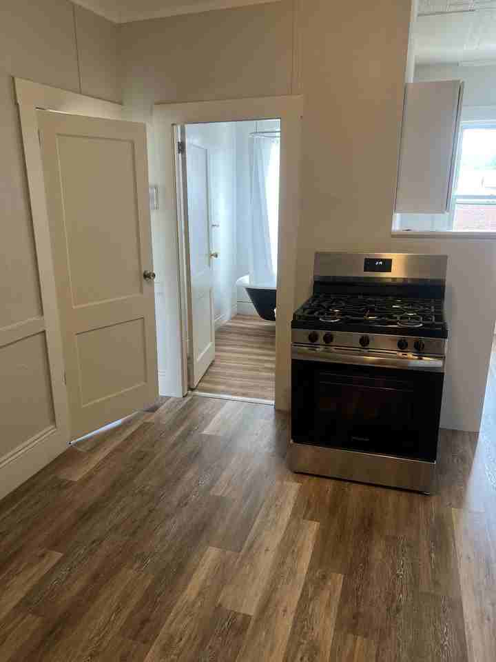 5 Clifford Ave Apt 5 #5-5 - Photo 5 of 8