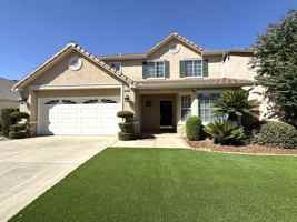 featured image of 3750 W Vincent Ln #1