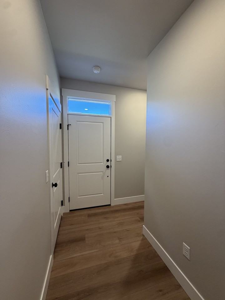 6108 Northstead Ave #202 - Photo 3 of 18