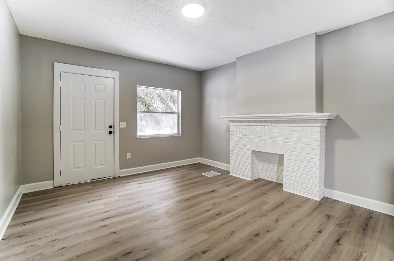 1081 S Champion Ave #1081 - Photo 2 of 21