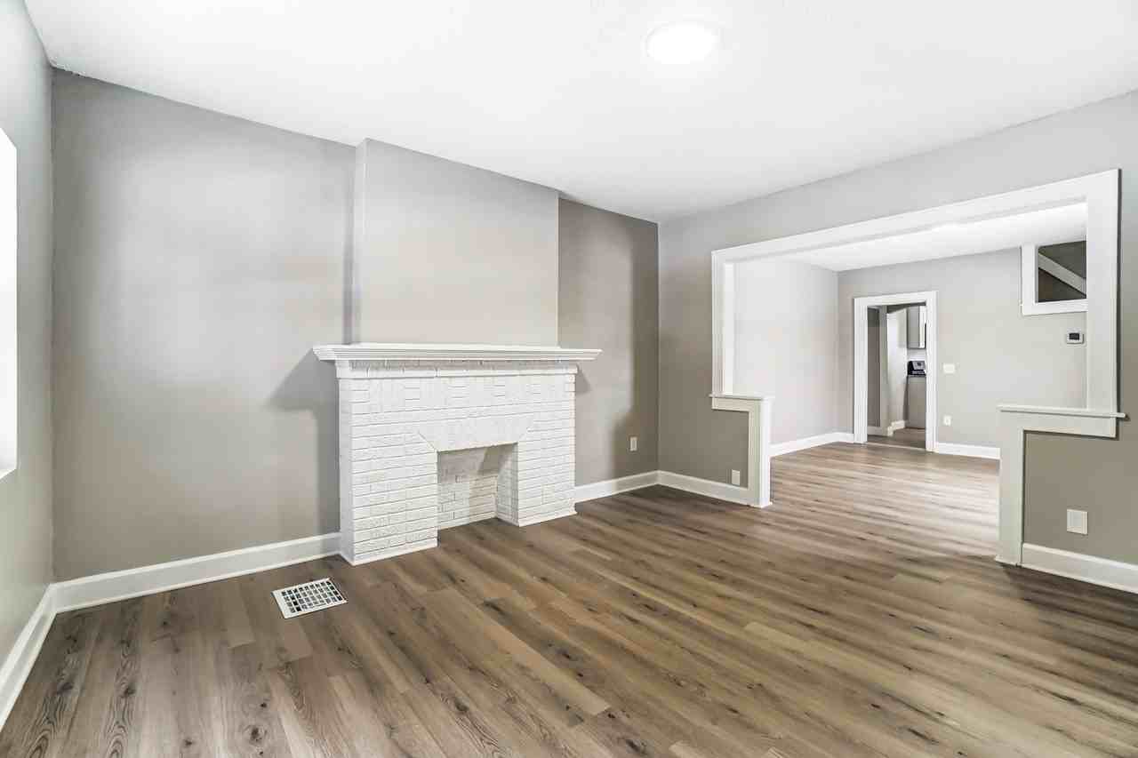 1081 S Champion Ave #1081 - Photo 3 of 21