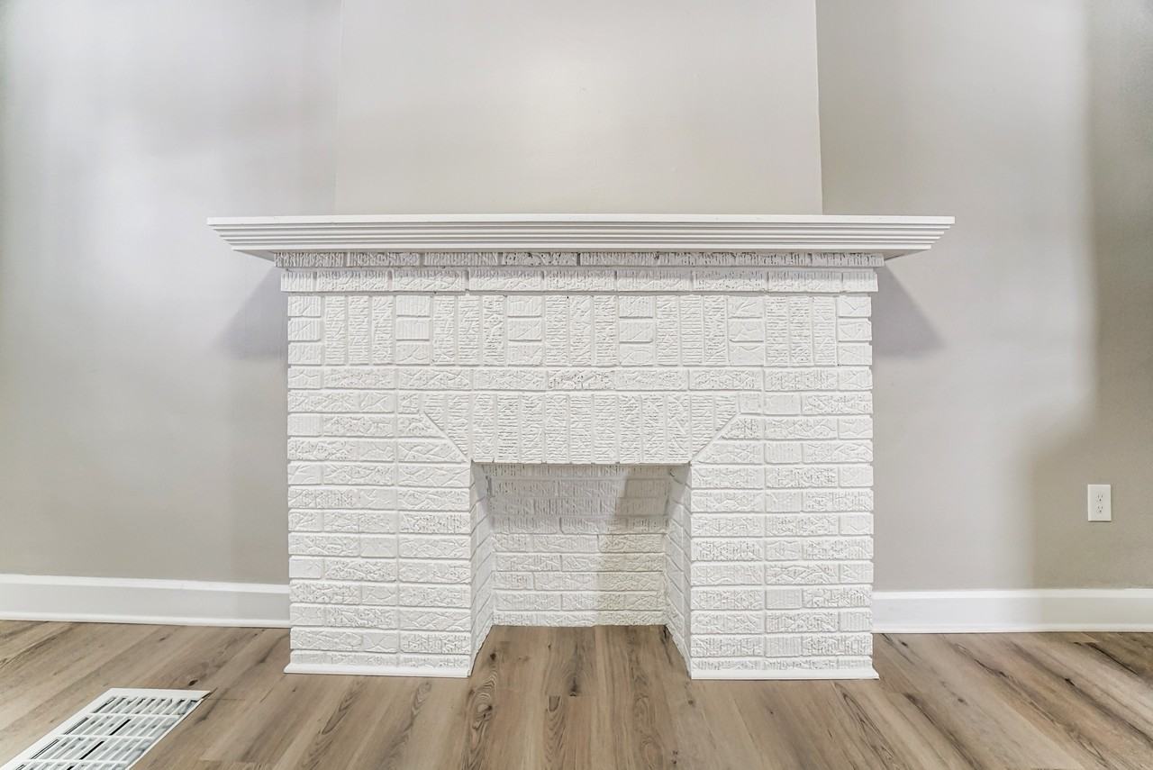 1081 S Champion Ave #1081 - Photo 4 of 21