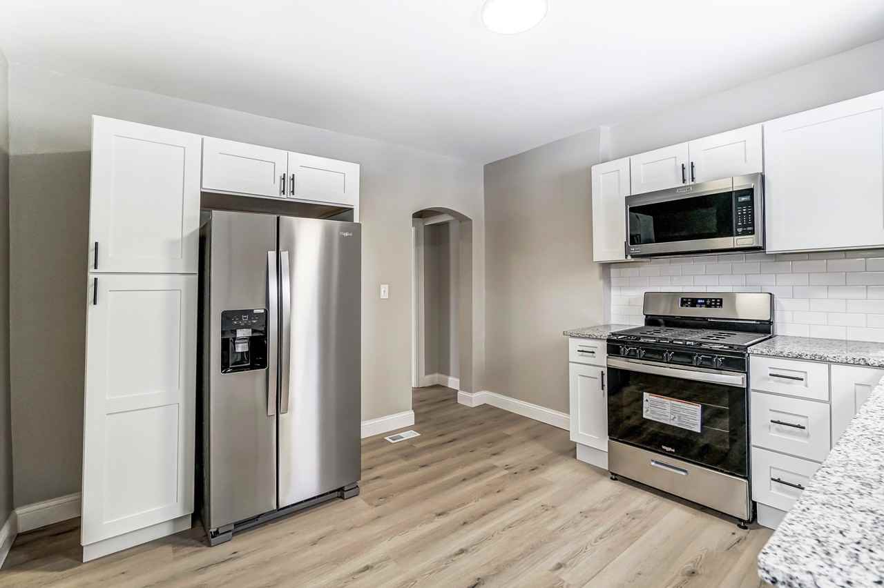 1081 S Champion Ave #1081 - Photo 7 of 21