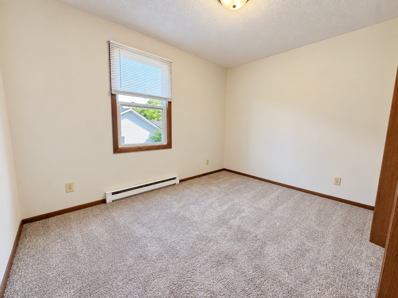 1144-1166 Sunset Ln - Photo 4 of 7