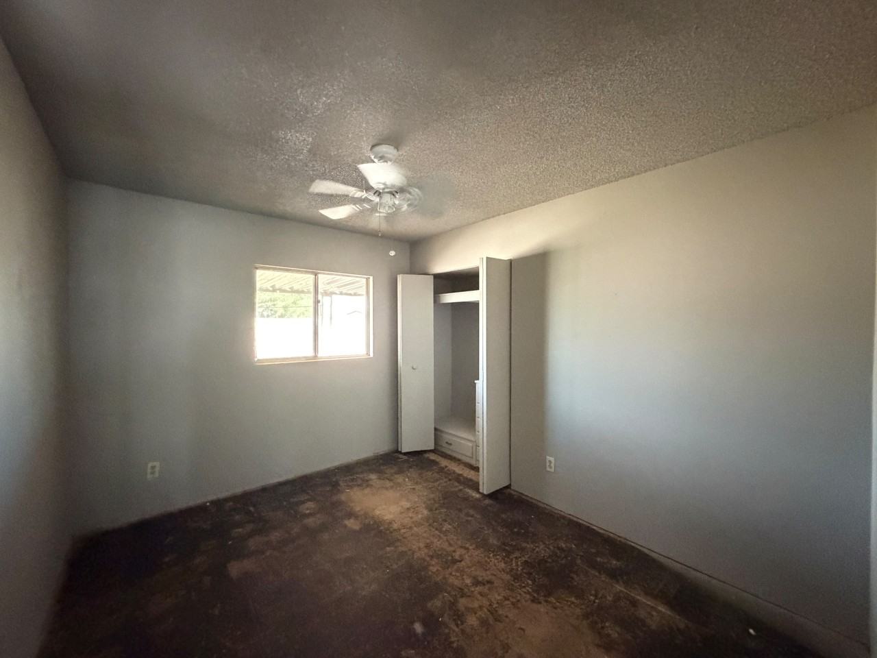 6001 N 62nd Dr #1 - Photo 2 of 13