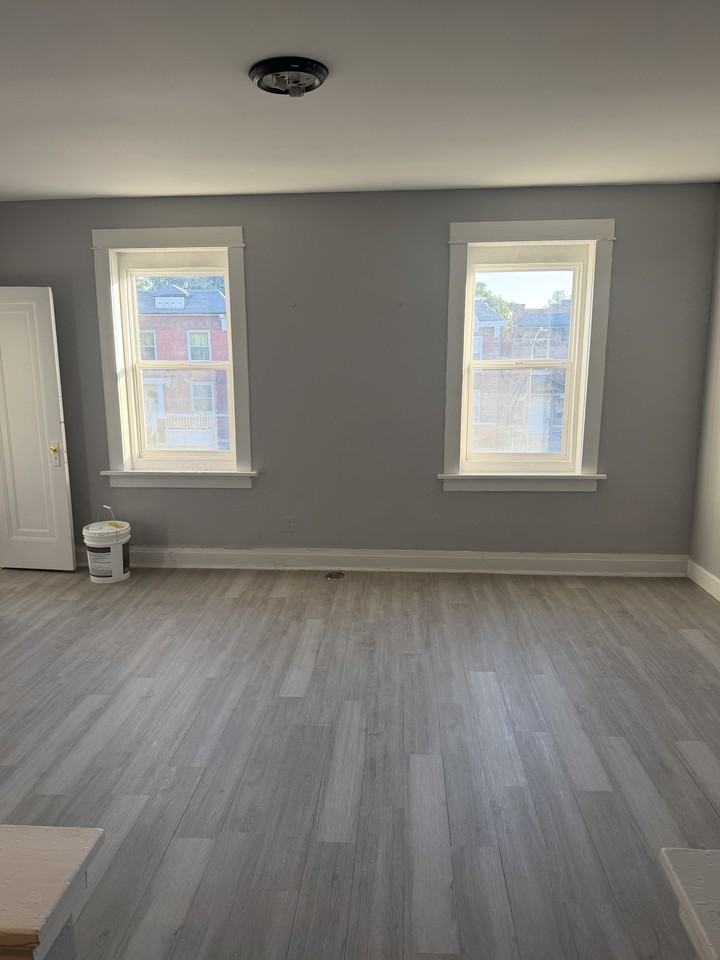 4704 Greer Ave #2 - Photo 2 of 12