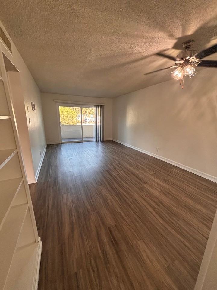 University Terrace Apartments - Photo 3 of 46