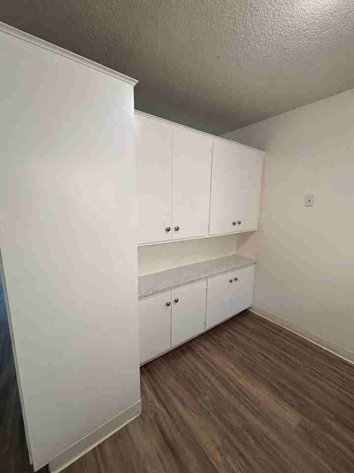 University Terrace Apartments - Photo 6 of 46