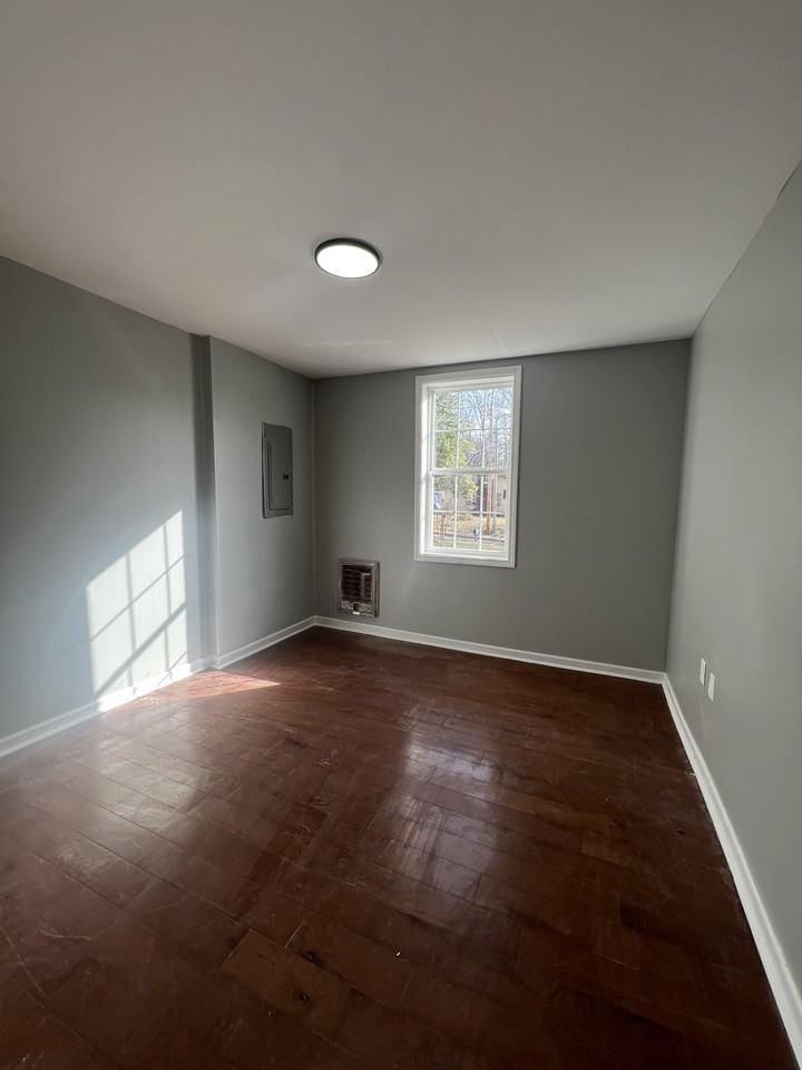 932 Hatchie Ave #A - Photo 4 of 16