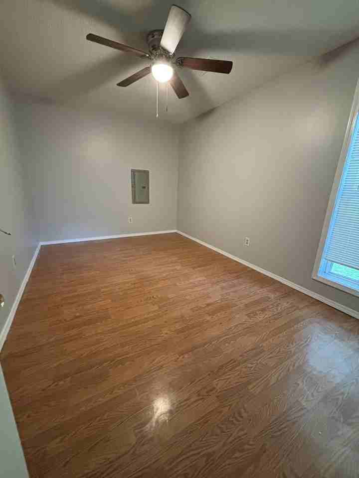 221 N College St #A - Photo 3 of 8