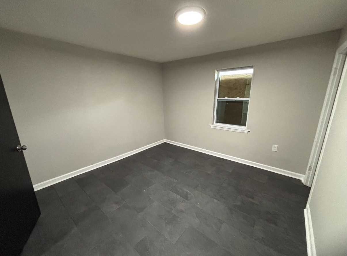 2319 Shasta Ave #1 - Photo 3 of 6
