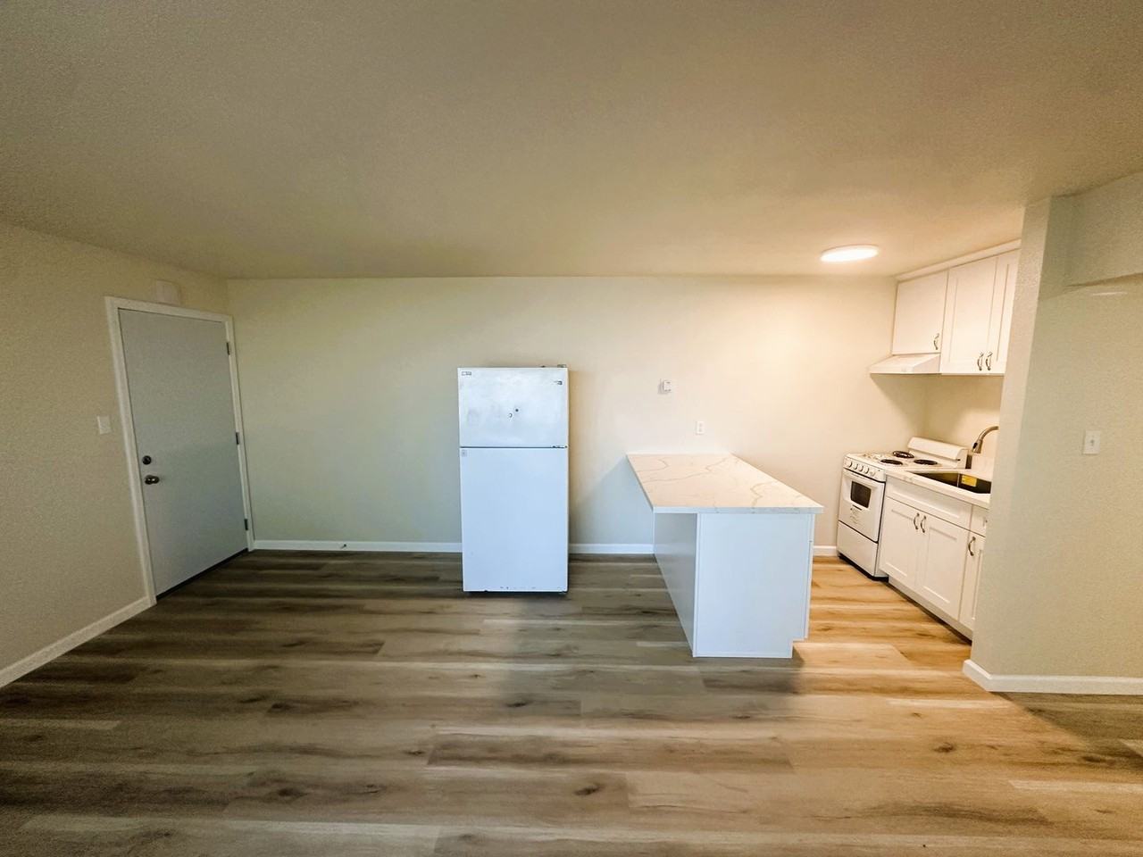 510 Fairgrounds Dr - Photo 6 of 12