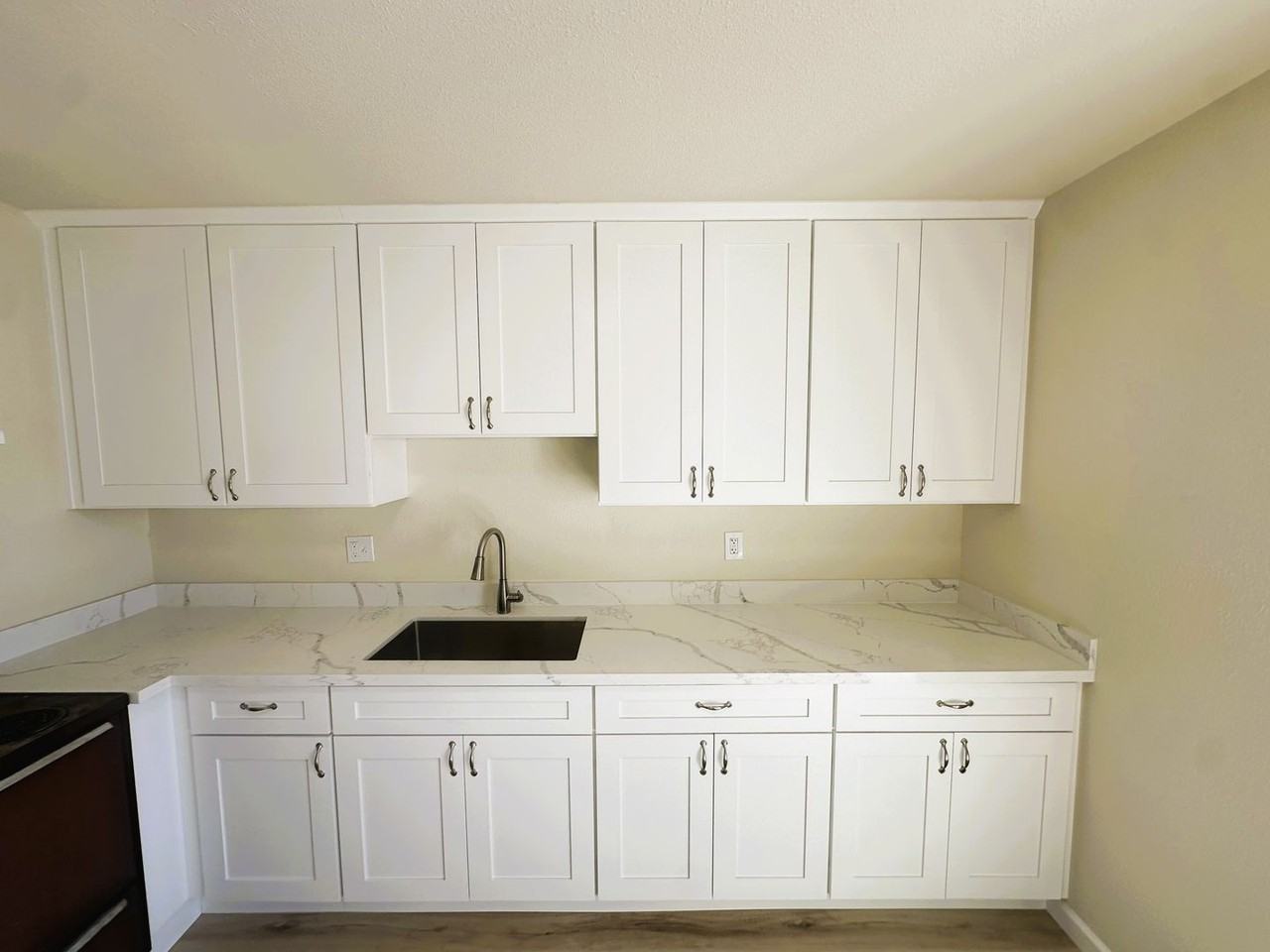 510 Fairgrounds Dr - Photo 7 of 27