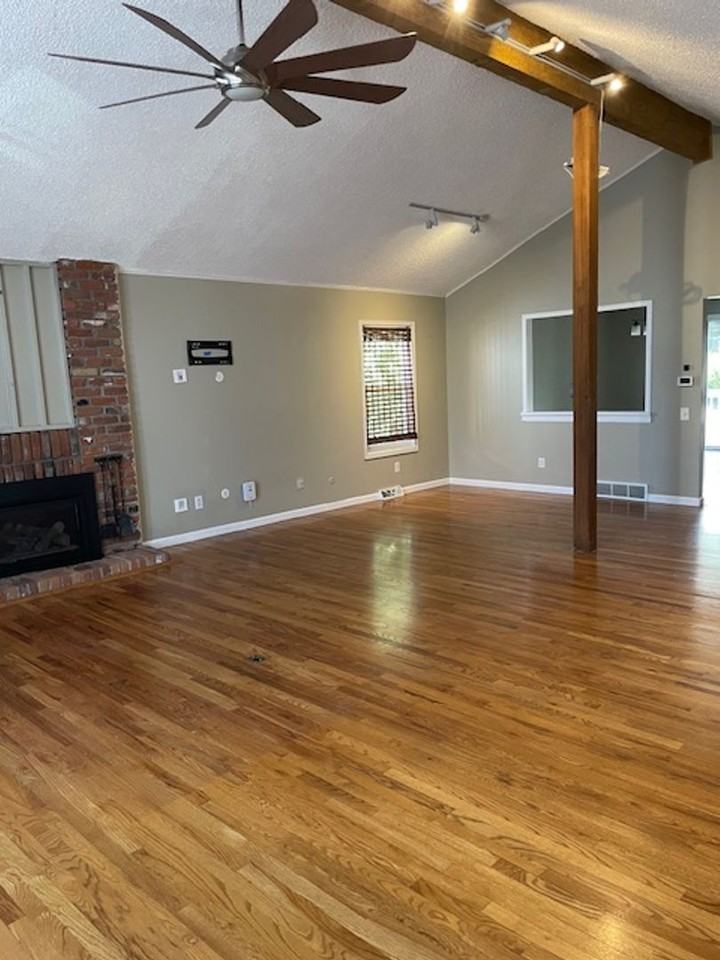 2946 S Moline Pl - Photo 4 of 49