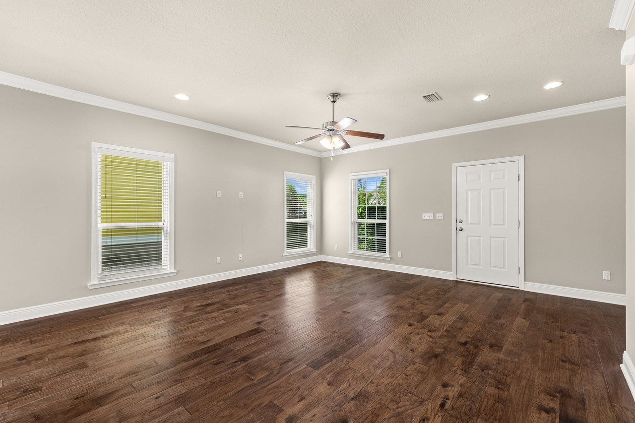 71 Grayling Way #1 - Photo 4 of 36