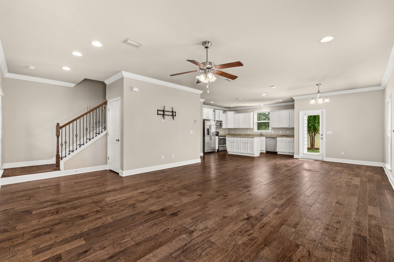 71 Grayling Way #1 - Photo 5 of 36