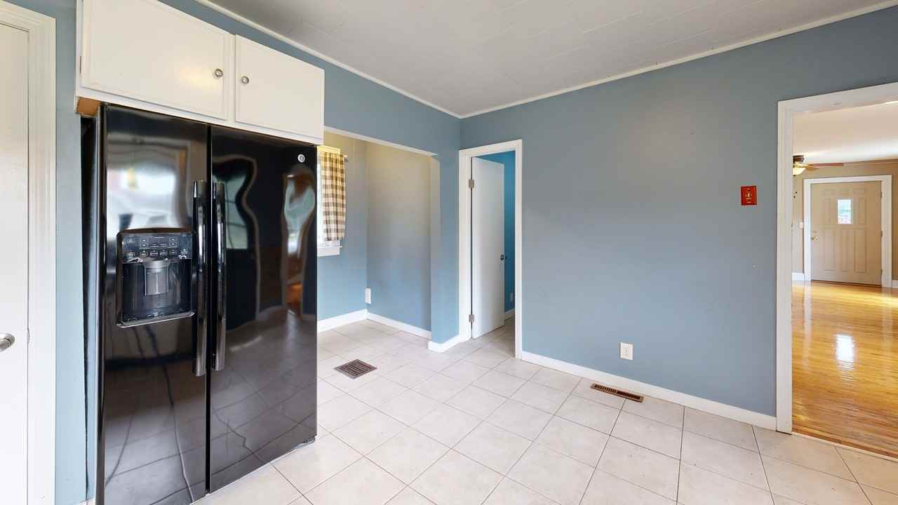 456 River Dr #1 - Photo 4 of 22