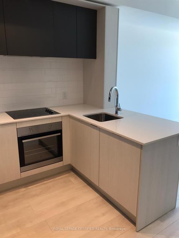 Dundas St E & Sumach St #1207 - Photo 4 of 13