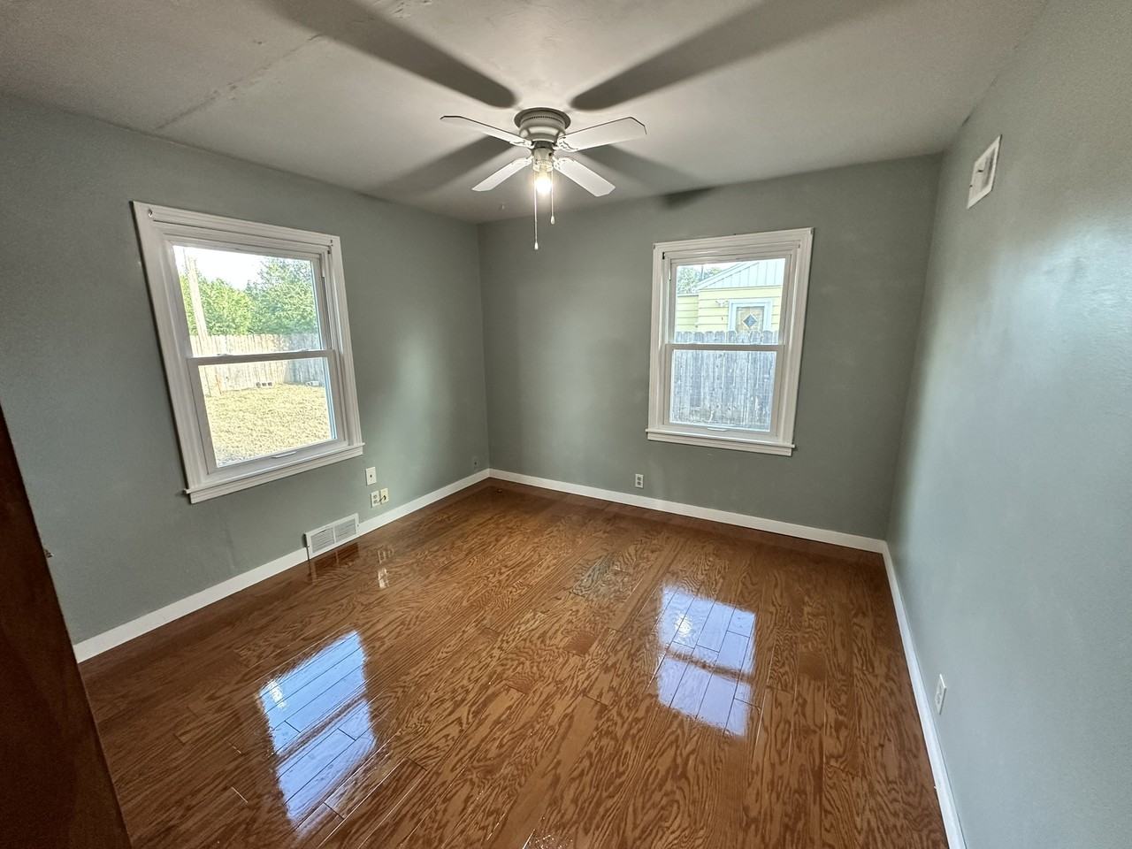102 George St #1 - Photo 4 of 11