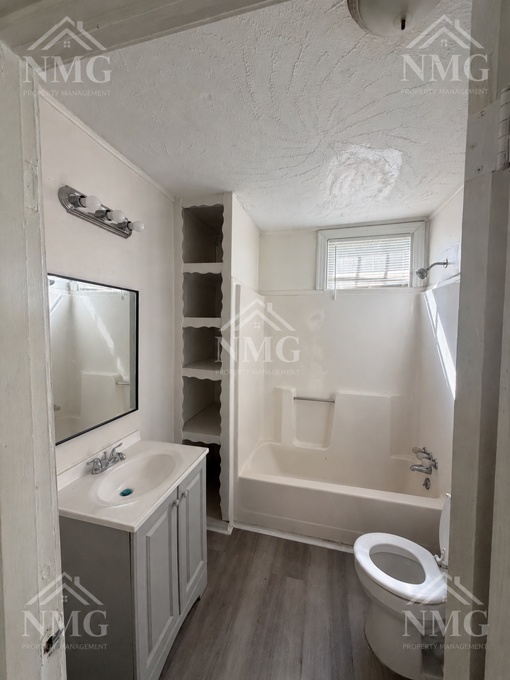 1457 Lakeview Ave #1 - Photo 3 of 14