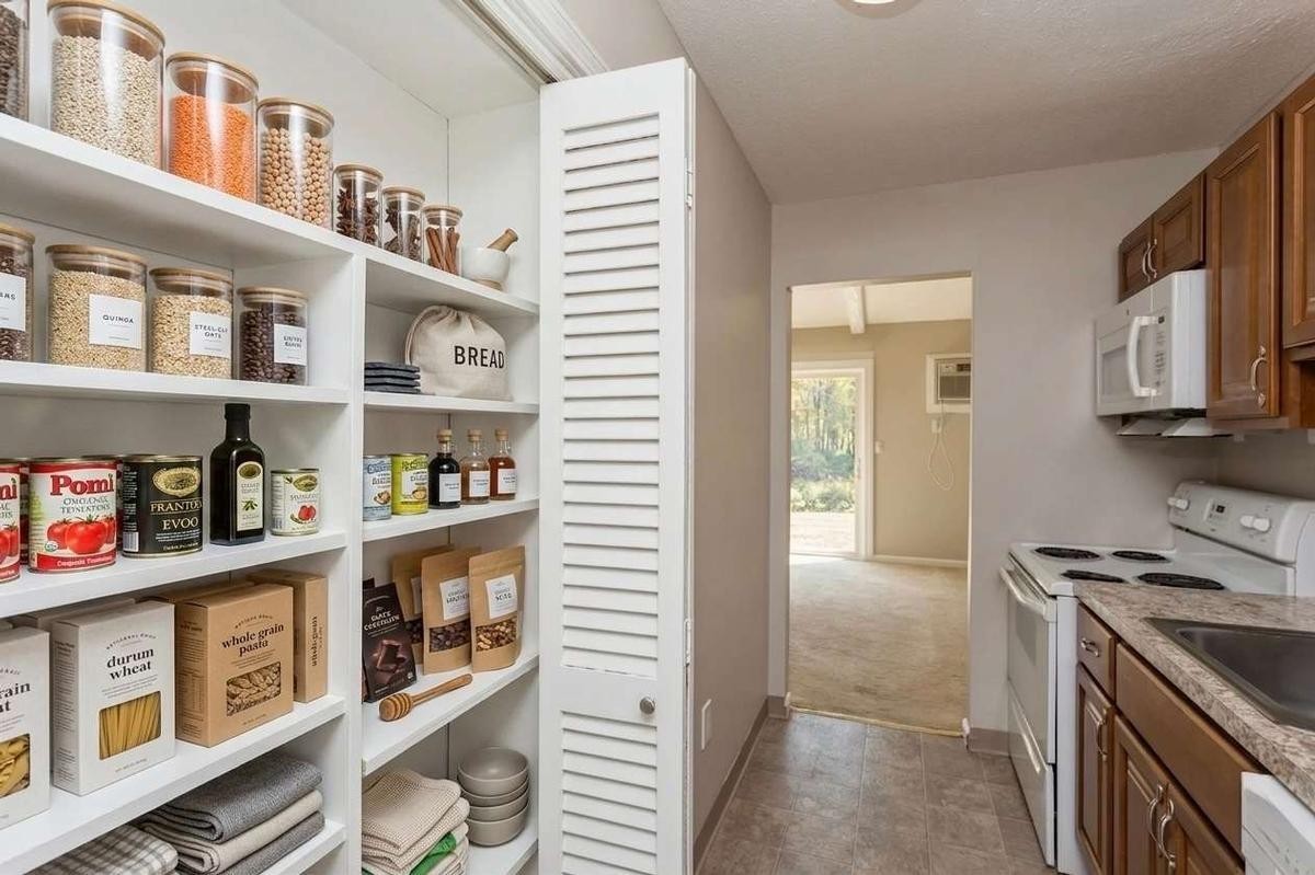 35 Arbor Way - Photo 4 of 31
