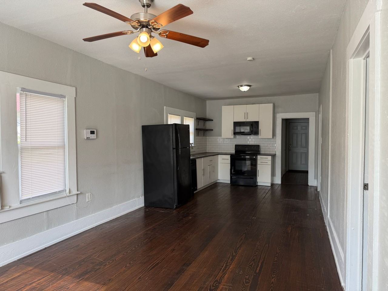 1314 N Sabinas St - Photo 5 of 18