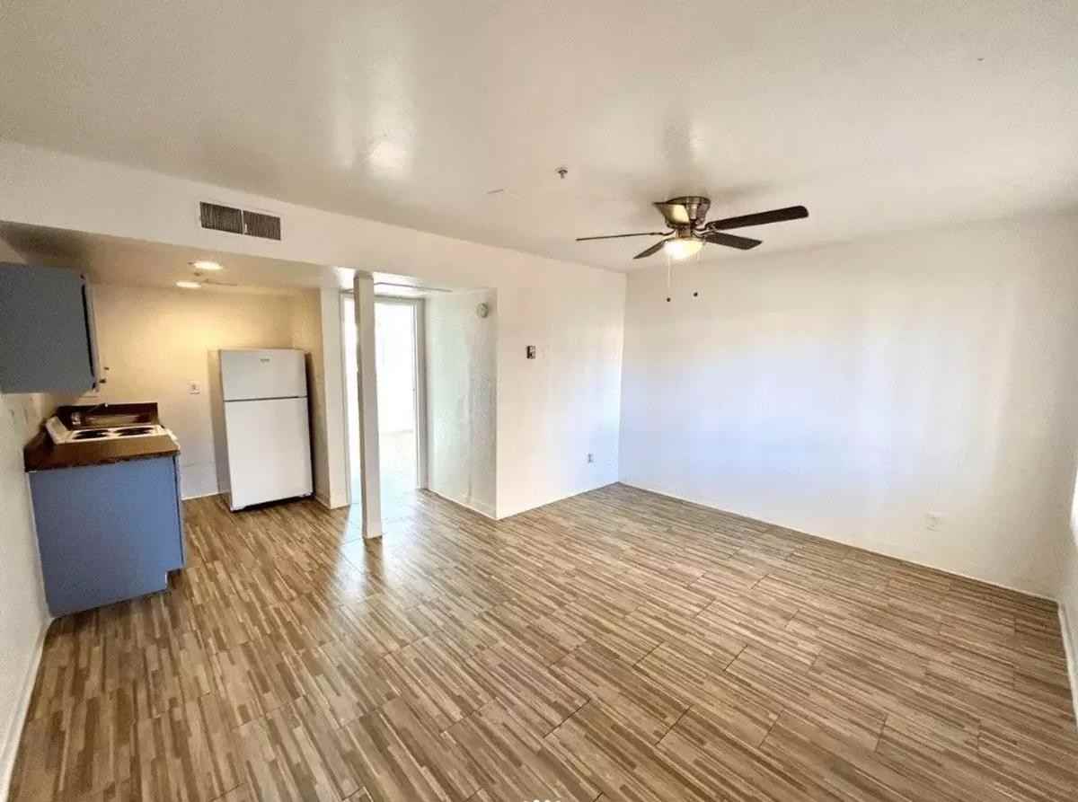 2990 W Thunderbird Rd - Photo 3 of 8