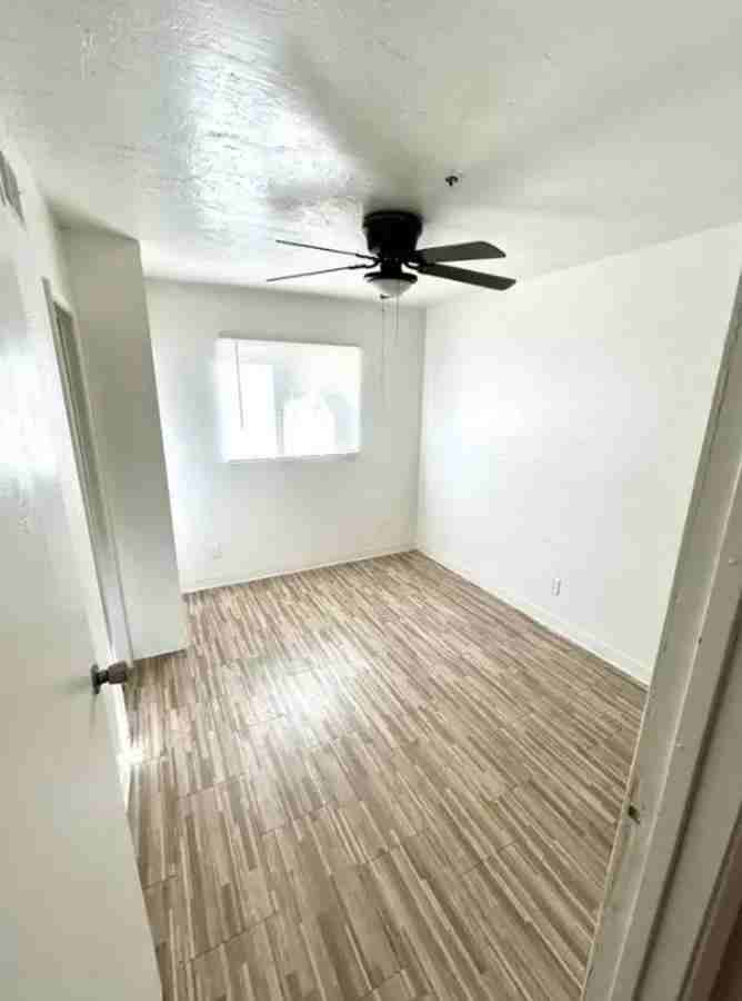 2990 W Thunderbird Rd - Photo 6 of 8