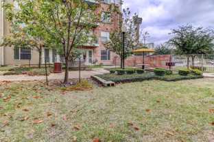 401 Santos St - Photo 1 of 1