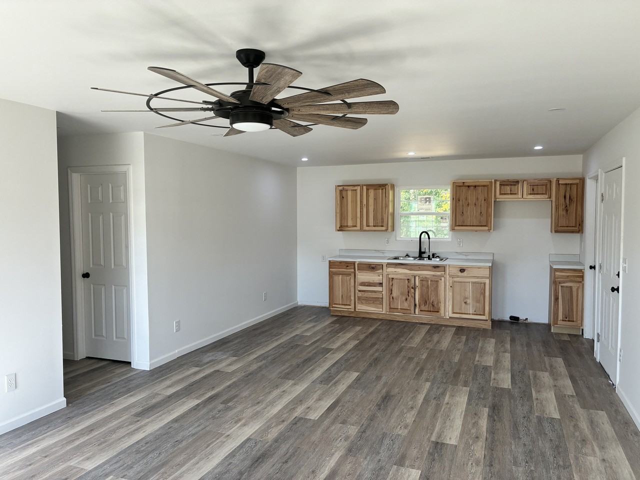 190 Croft Cir #1 - Photo 7 of 23