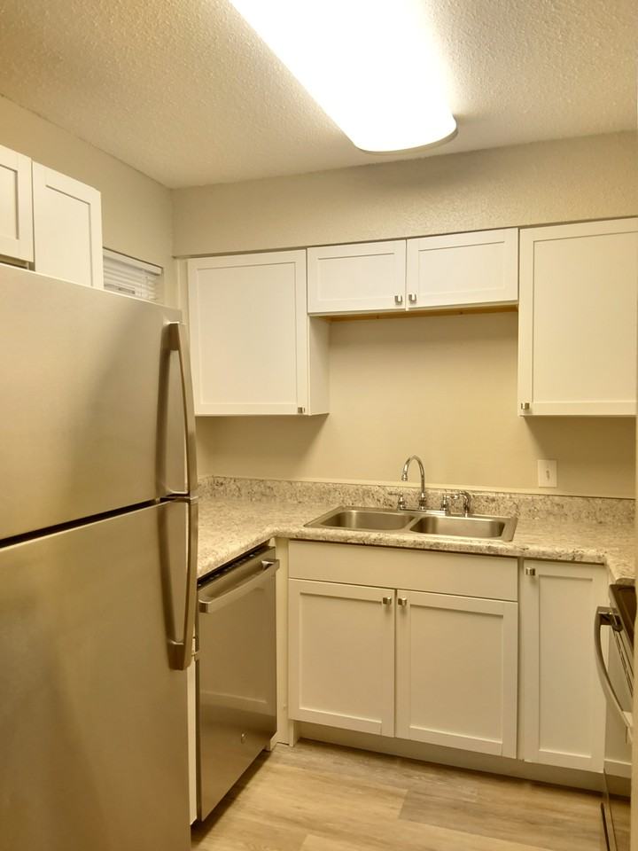 12495 Airblanc Dr #20 - Photo 3 of 10