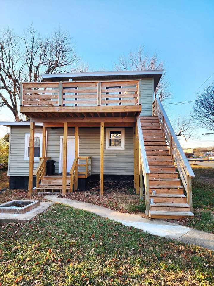 110 Phelps Rd #B - Photo 2 of 26