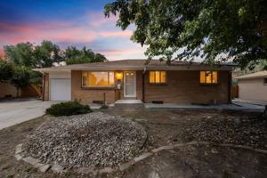 featured image of 3025 W Saratoga Ave