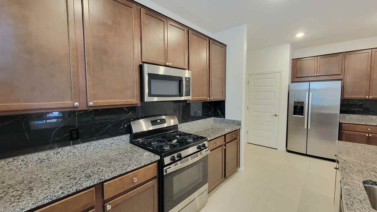 7152 W Vineridge Dr #1 - Photo 4 of 50
