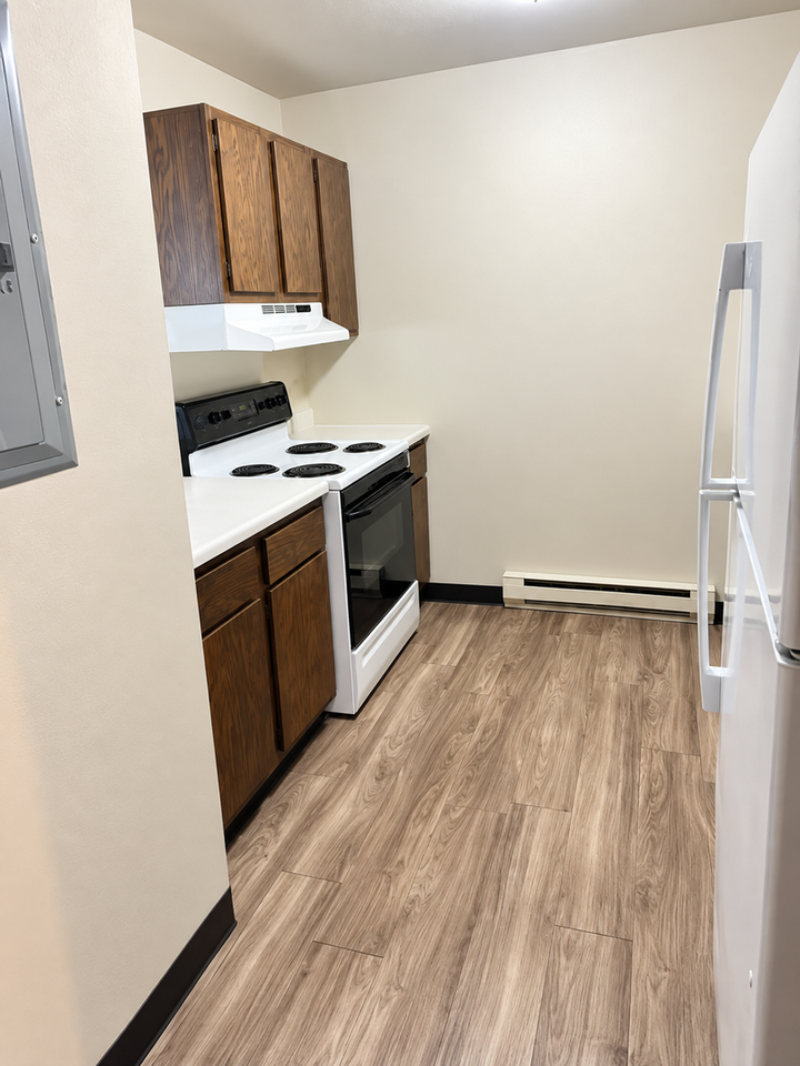 Park Ridge Apartments - Photo 2 of 7