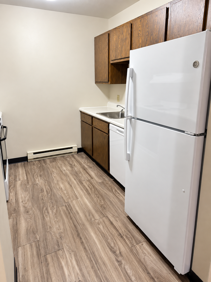 Park Ridge Apartments - Photo 3 of 7