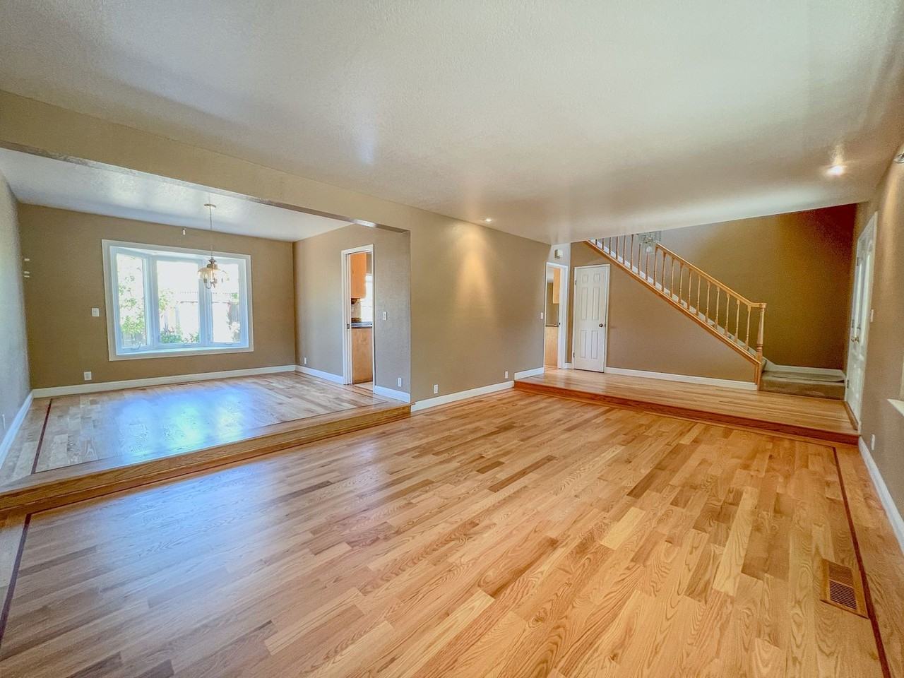 6556 Idlebrook Ct - Photo 6 of 16