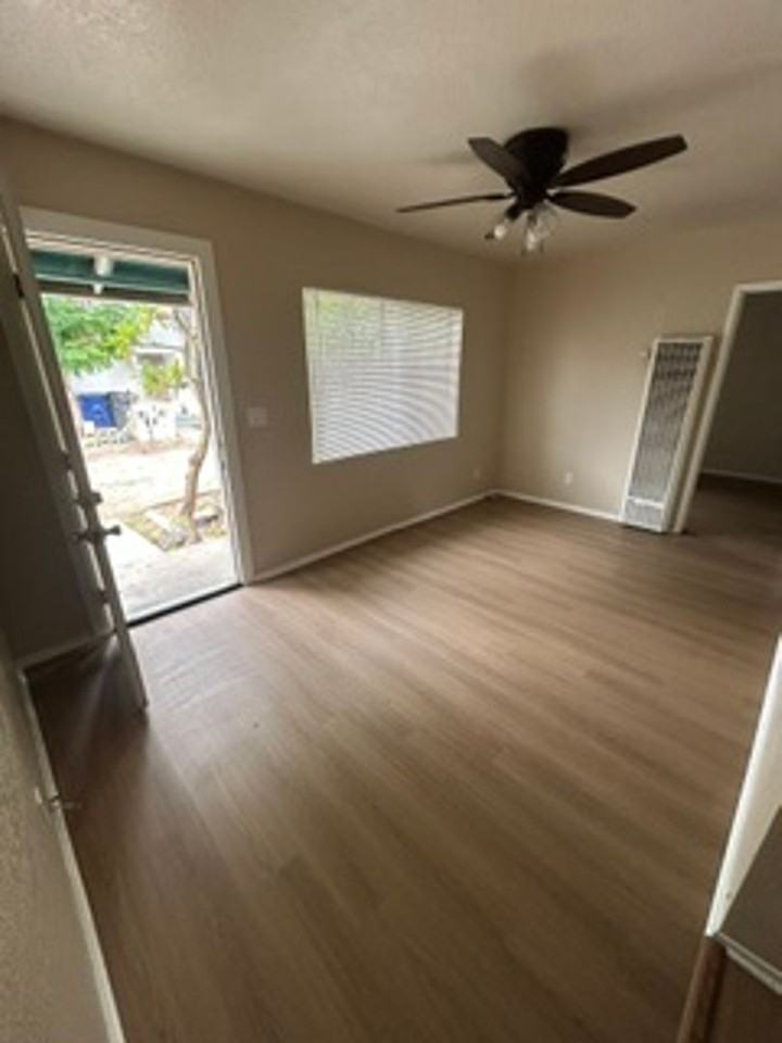 Brand-New 3 bedroom 2 bath - Photo 5 of 19