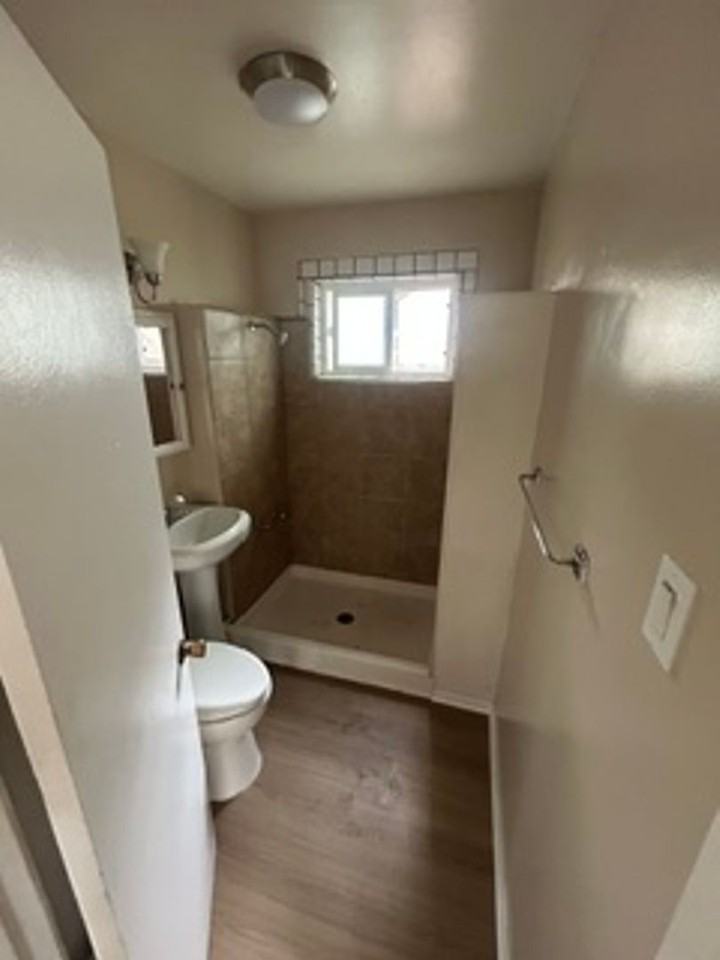 Brand-New 3 bedroom 2 bath - Photo 7 of 19