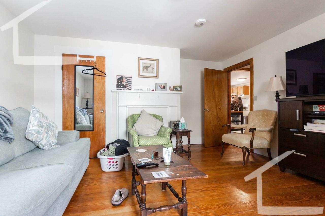 4 Oneil Pl - Photo 2 of 7