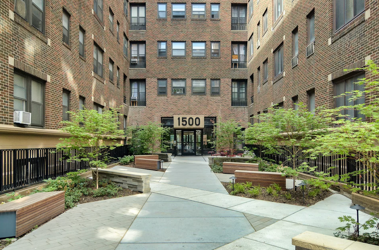 The Buckingham Apartments - Photo 7 of 50